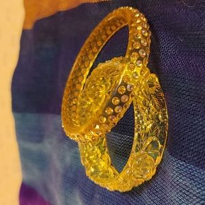 Bangle Carved Floral Lucite Bracelets